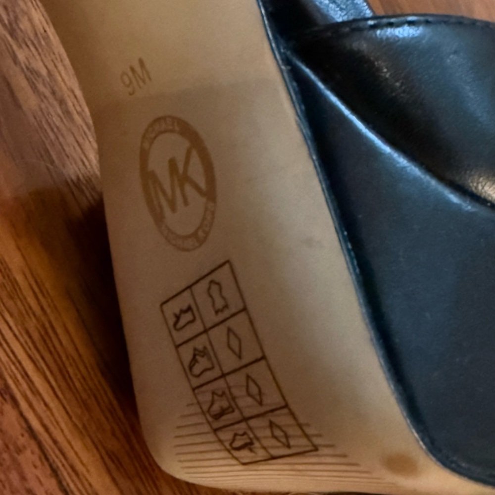 Michael Kors Paloma Black and Silver Platform Sandals - Picture 10 of 11